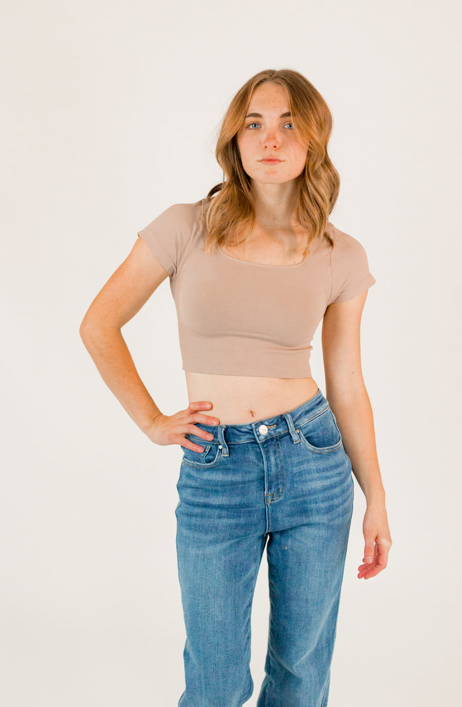 Square Neck Cropped Seamless Tee・Tan